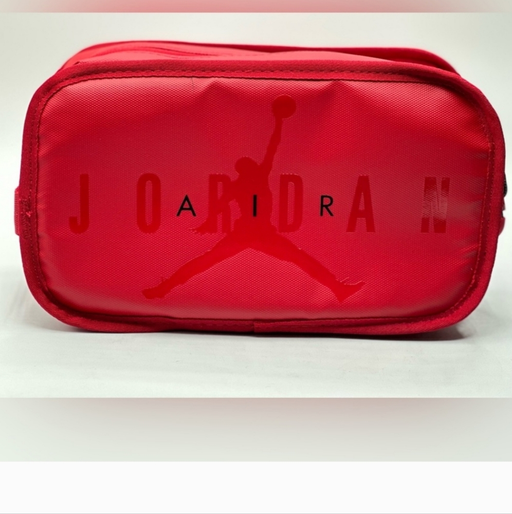 NWT MEN'S JORDAN Travel Bag.